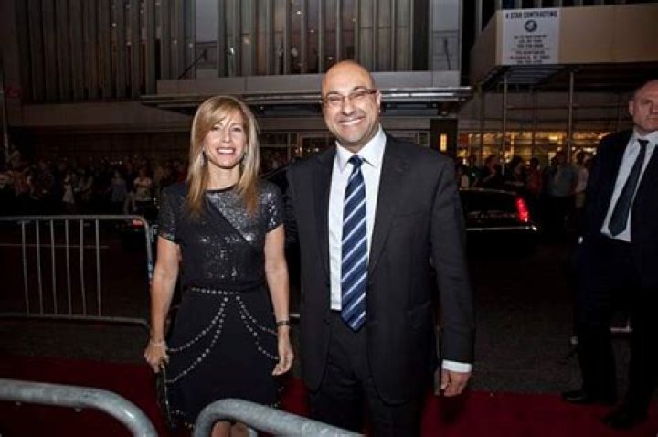 Ali Velshi Height, Weight, Net Worth, Age, Birthday, Wikipedia, Who, Nationality, Biography