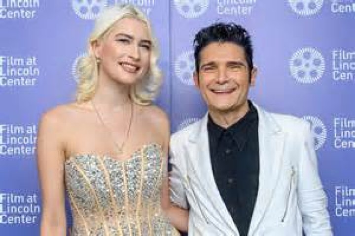 Are Ben Feldman And Andrew Barth Feldman Related?