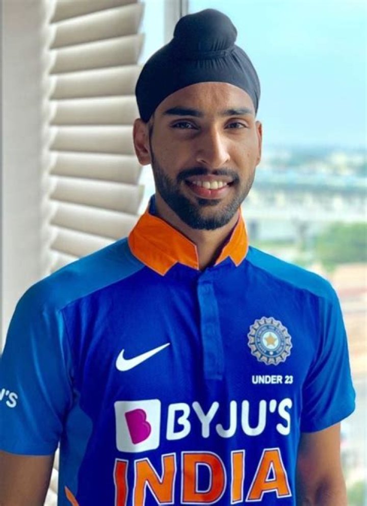 
Harpreet Barar Height, Weight, Net Worth, Age, Birthday, Wikipedia, Who, Nationality, Biography 